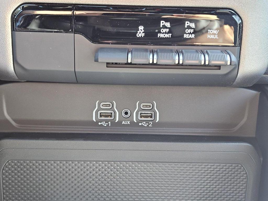 new 2025 Ram 1500 car, priced at $41,580