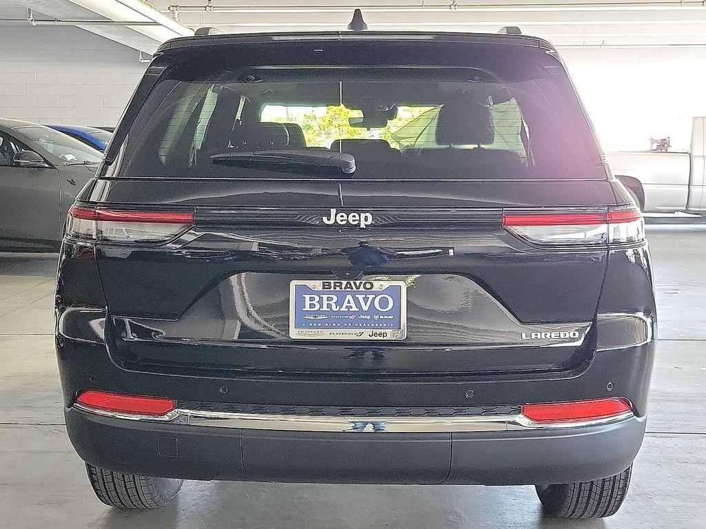 new 2025 Jeep Grand Cherokee car, priced at $32,248