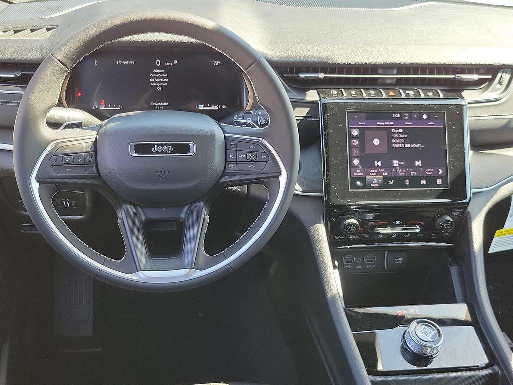 new 2025 Jeep Grand Cherokee car, priced at $31,895