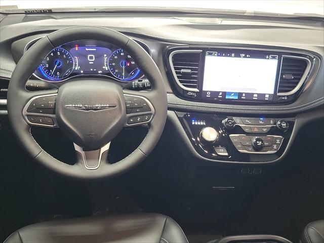 new 2025 Chrysler Pacifica car, priced at $41,752