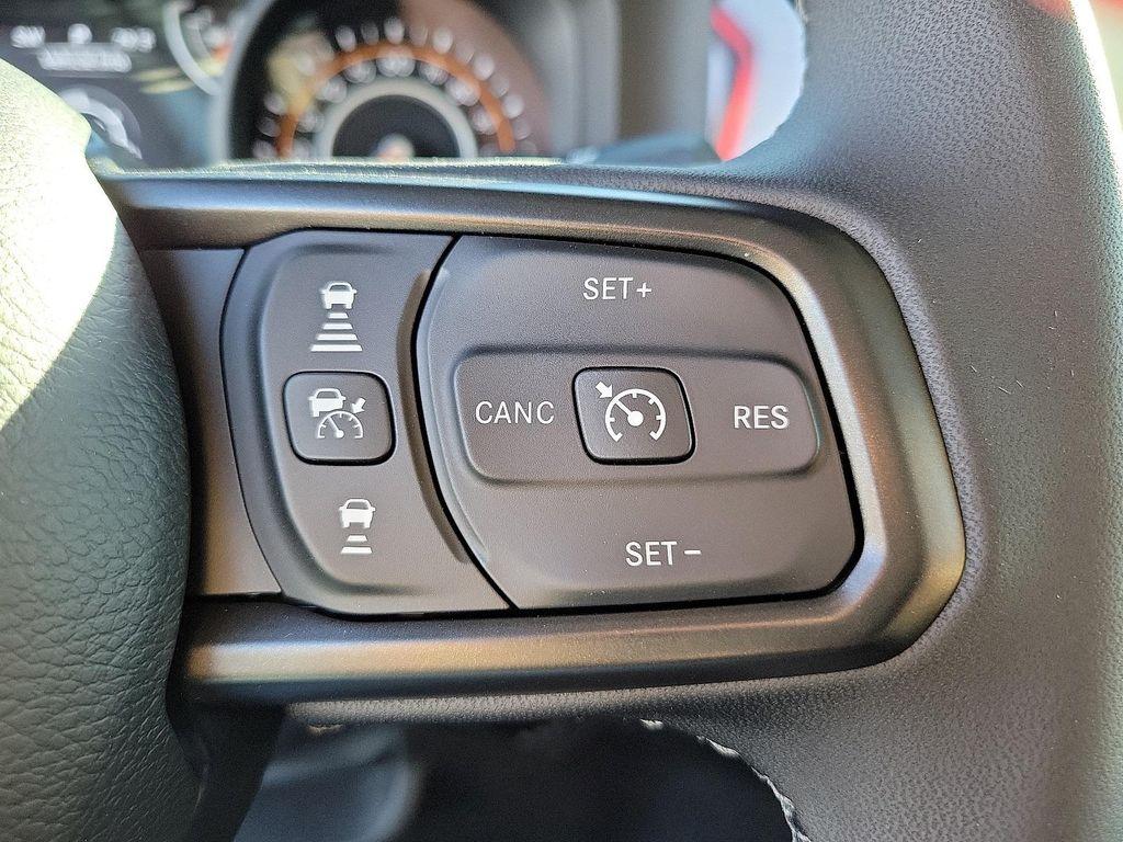 new 2025 Jeep Wrangler car, priced at $36,972