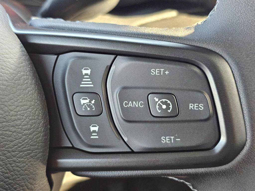new 2025 Jeep Wrangler car, priced at $40,591
