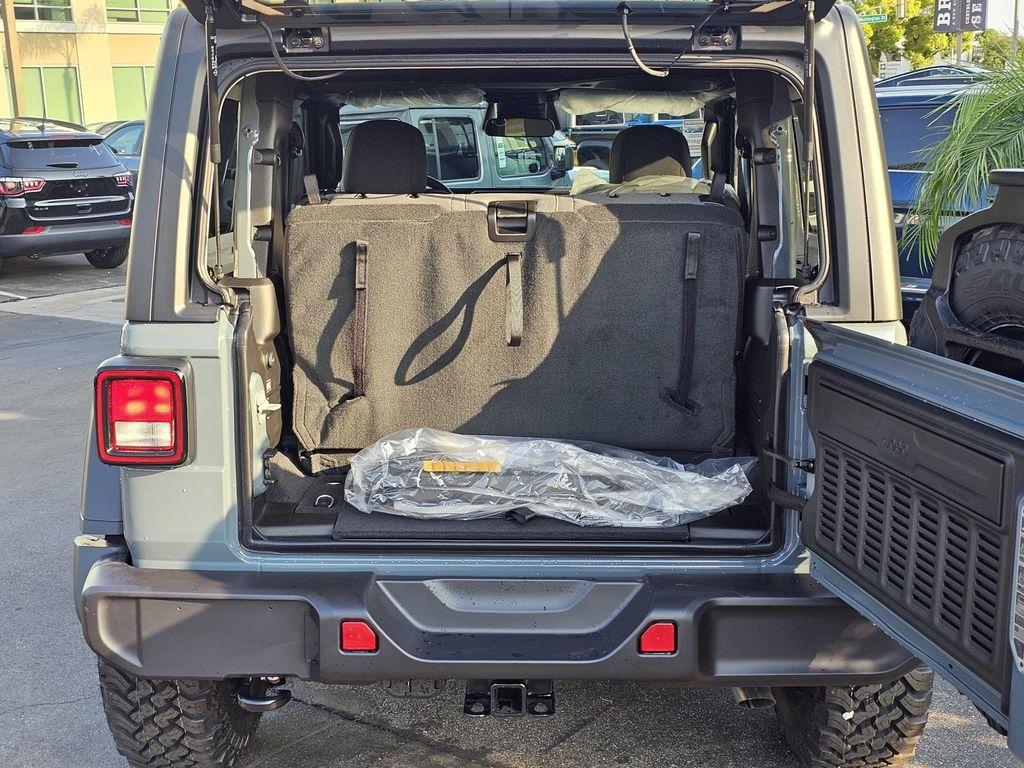 new 2025 Jeep Wrangler car, priced at $40,591