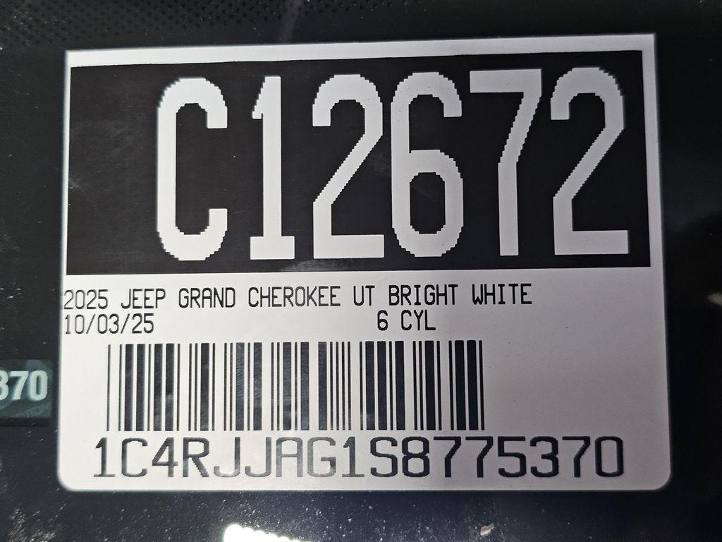 new 2025 Jeep Grand Cherokee L car, priced at $39,635