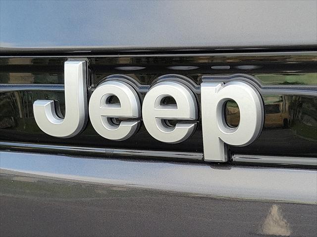 new 2025 Jeep Grand Cherokee car, priced at $44,881