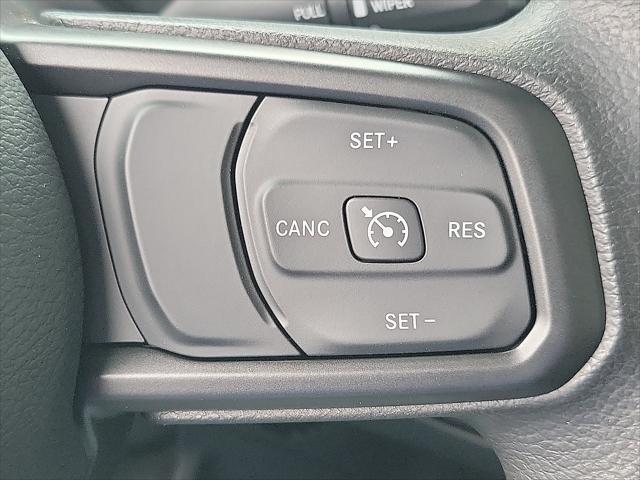 new 2025 Jeep Gladiator car, priced at $42,385