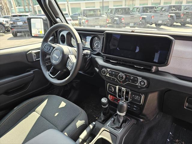 new 2025 Jeep Wrangler car, priced at $47,195