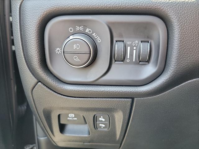 new 2025 Ram 1500 car, priced at $48,702