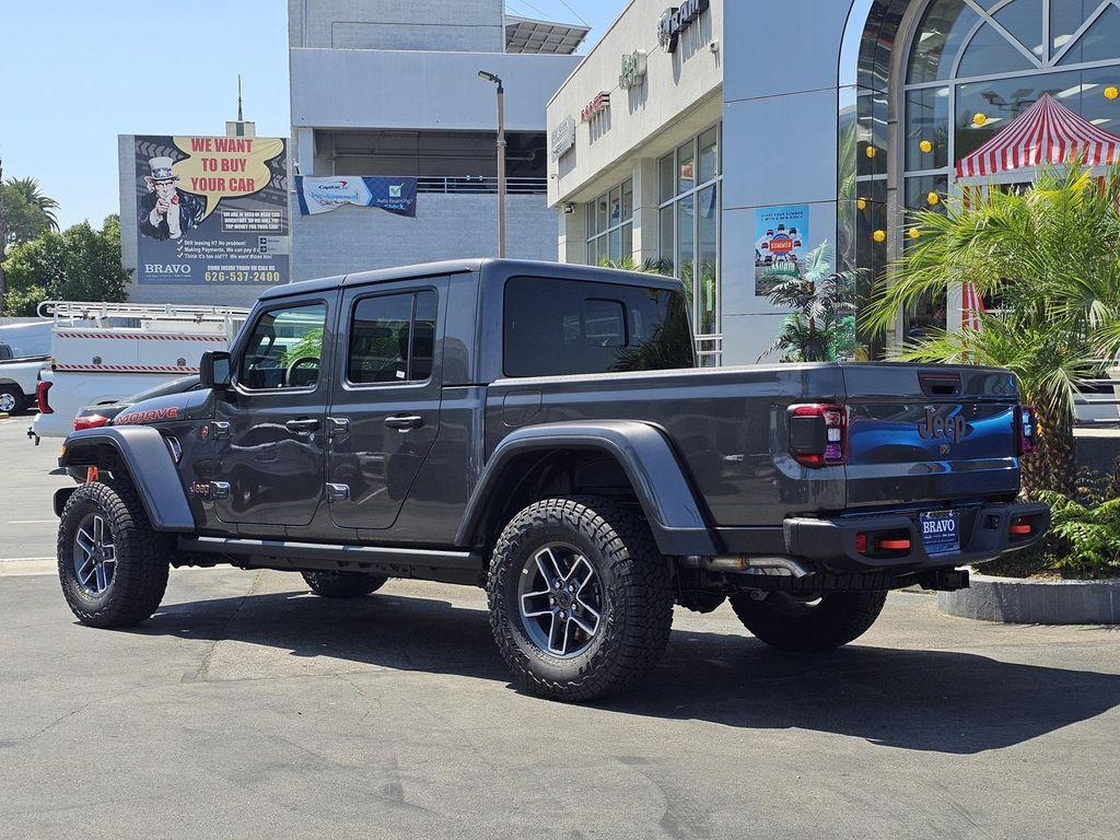 new 2025 Jeep Gladiator car, priced at $46,190