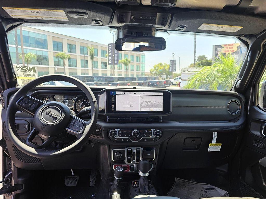 new 2025 Jeep Gladiator car, priced at $46,190