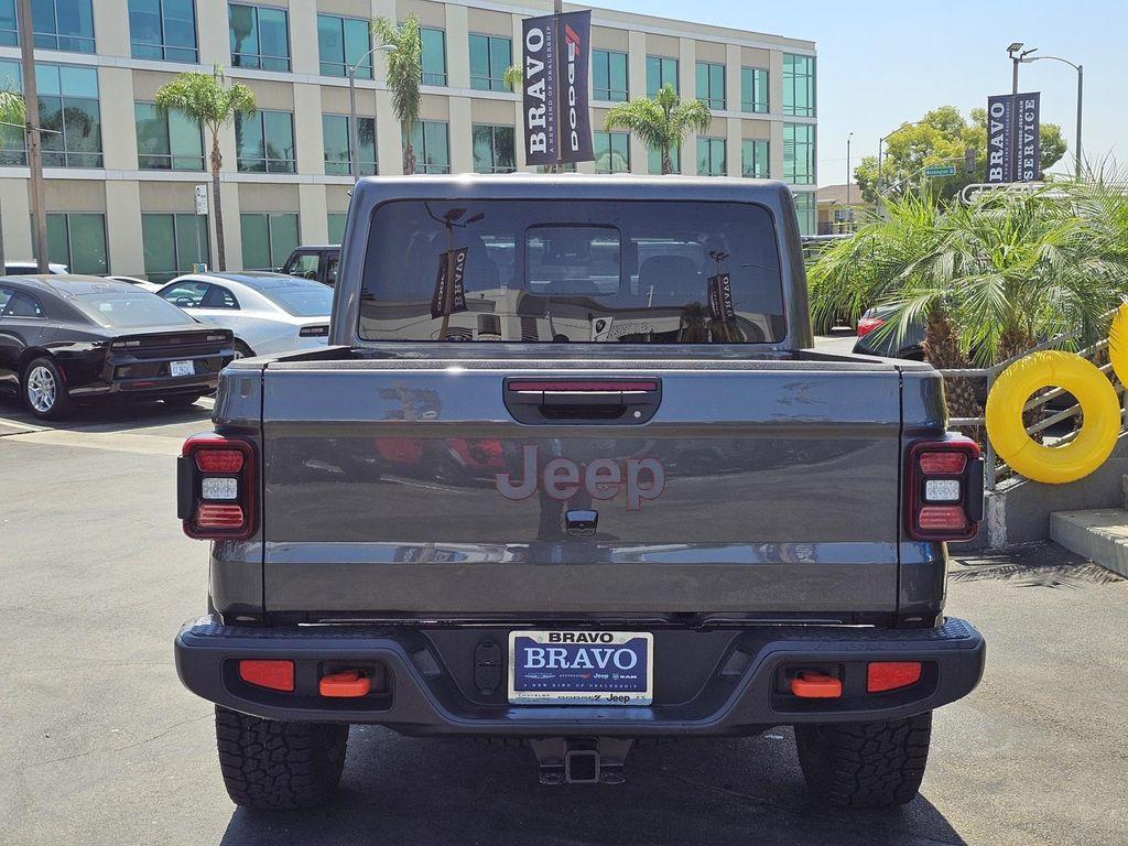 new 2025 Jeep Gladiator car, priced at $46,190