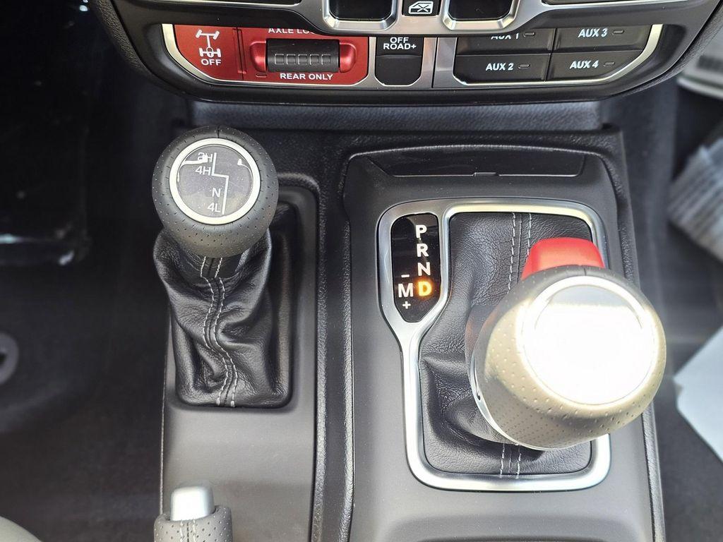 new 2025 Jeep Gladiator car, priced at $46,190