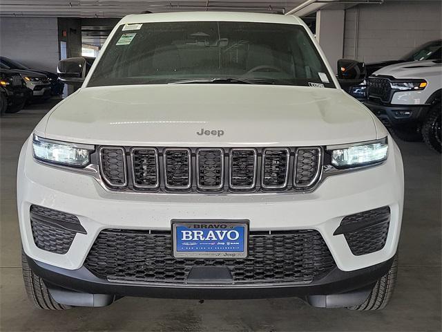 new 2025 Jeep Grand Cherokee car, priced at $39,705