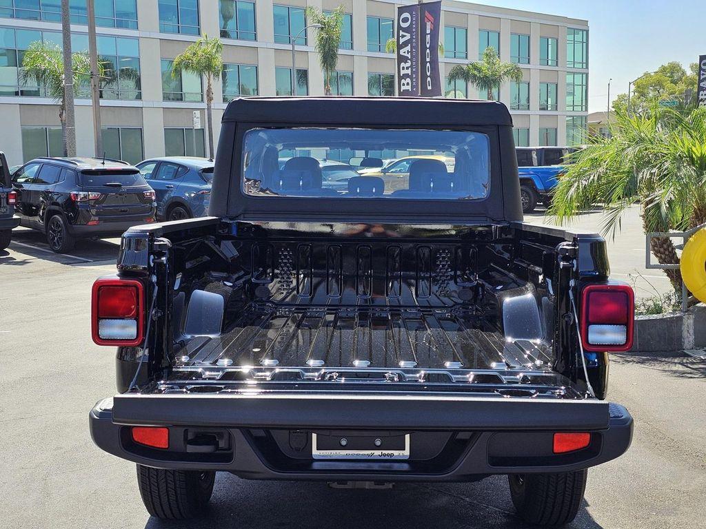 new 2025 Jeep Gladiator car, priced at $30,599