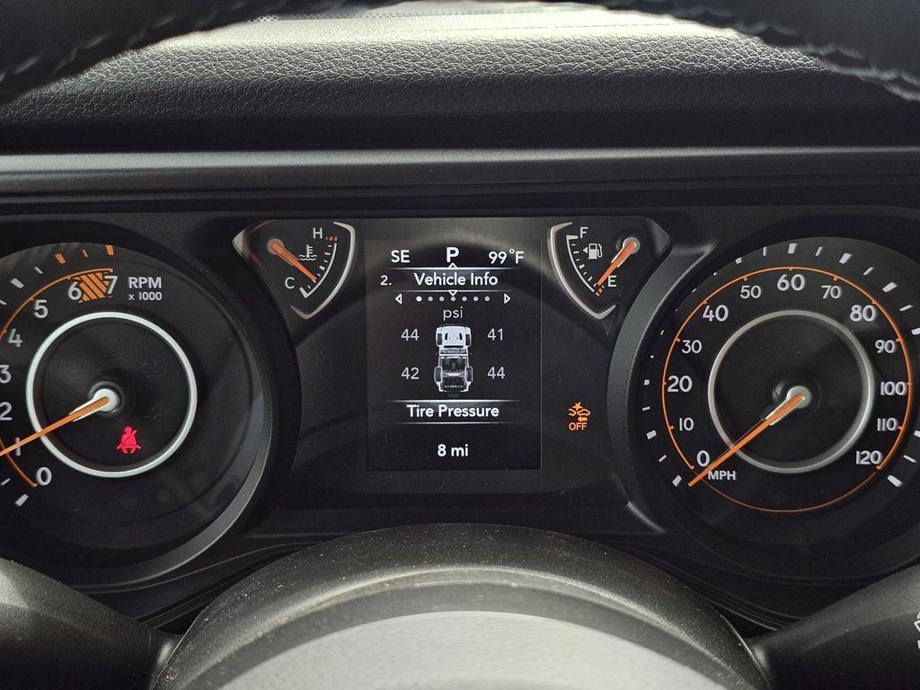 new 2025 Jeep Wrangler car, priced at $45,580