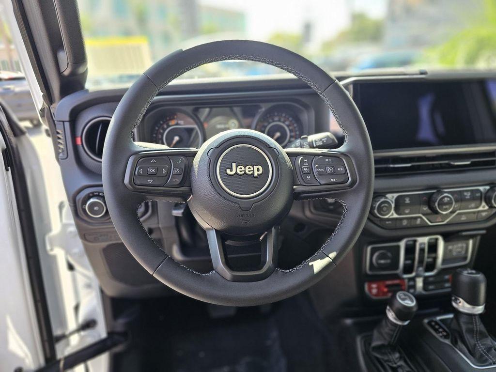 new 2025 Jeep Wrangler car, priced at $48,989