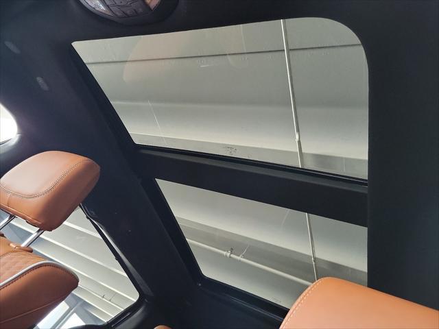 new 2025 Chrysler Pacifica car, priced at $44,256