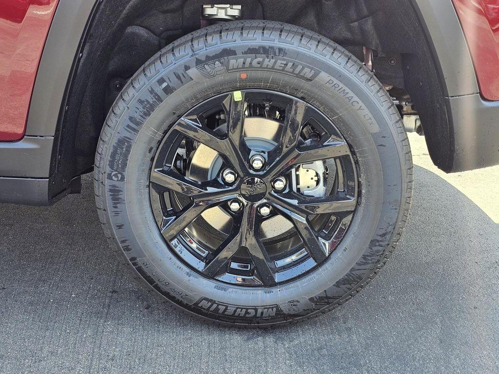 new 2025 Jeep Grand Cherokee car, priced at $33,595