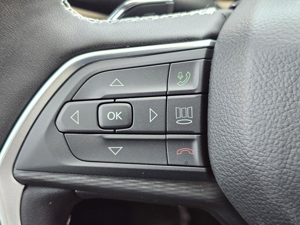 new 2025 Jeep Grand Cherokee car, priced at $33,595