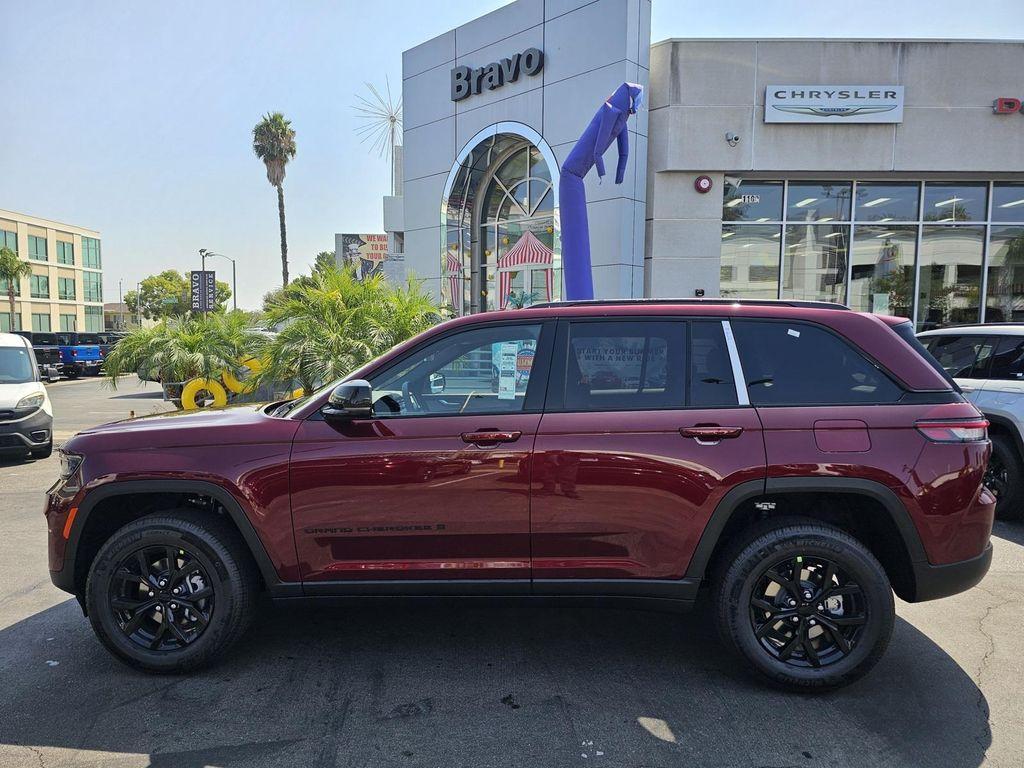 new 2025 Jeep Grand Cherokee car, priced at $33,595