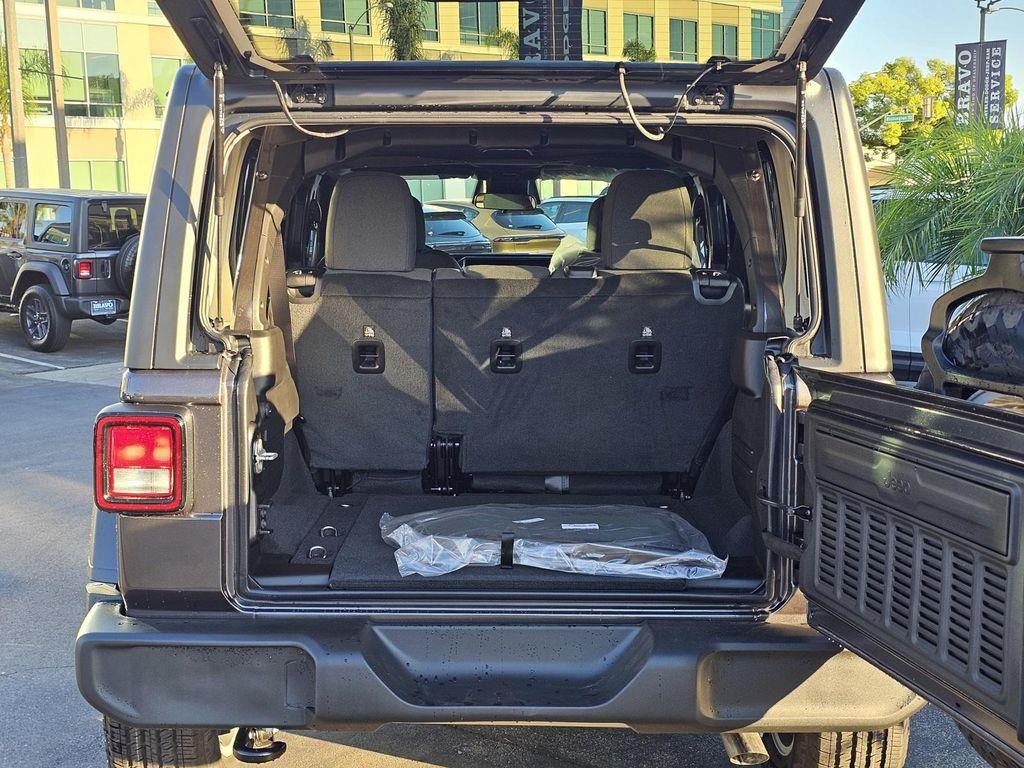 new 2025 Jeep Wrangler car, priced at $41,680