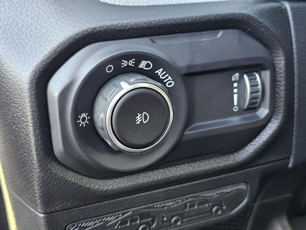 new 2025 Jeep Wrangler car, priced at $41,680