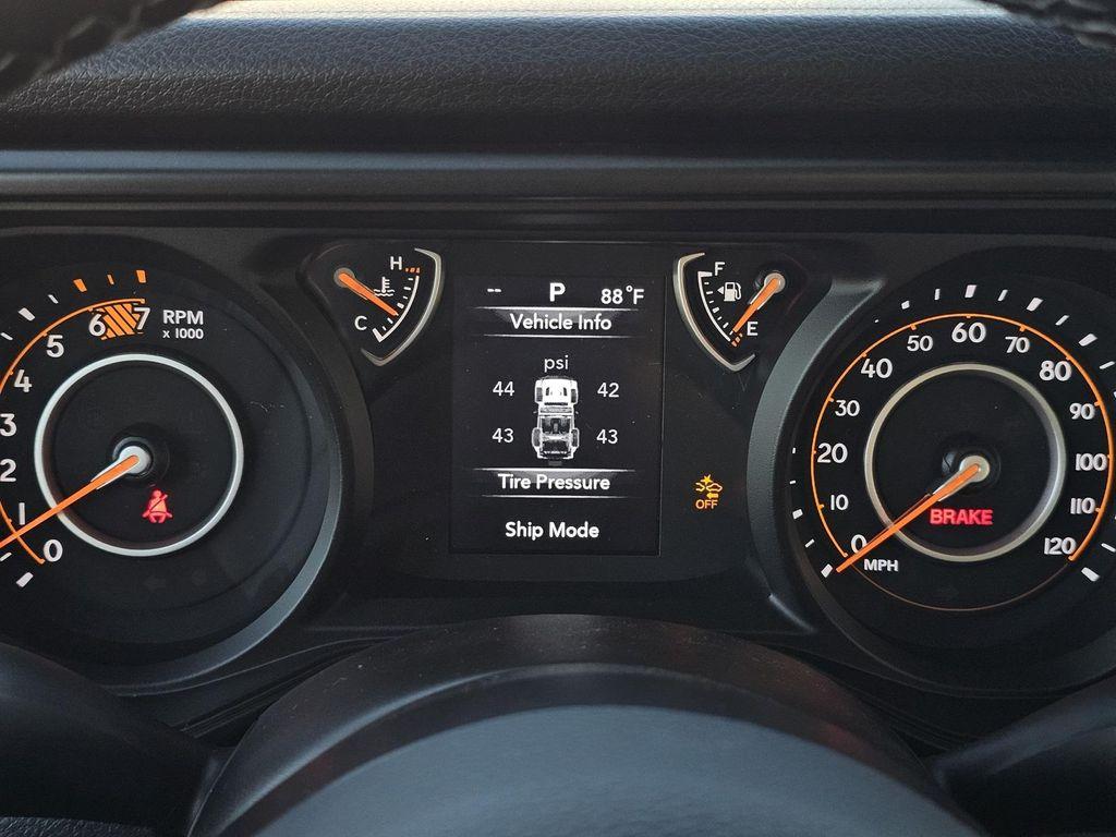 new 2025 Jeep Wrangler car, priced at $41,680