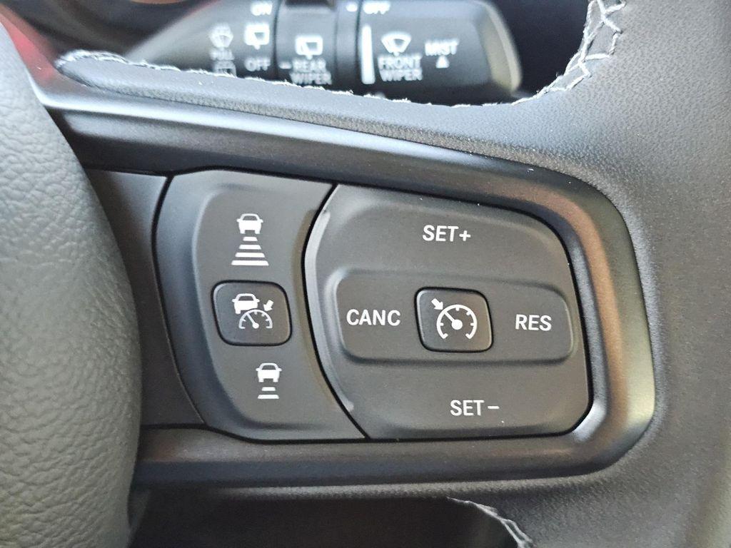 new 2025 Jeep Wrangler car, priced at $41,680
