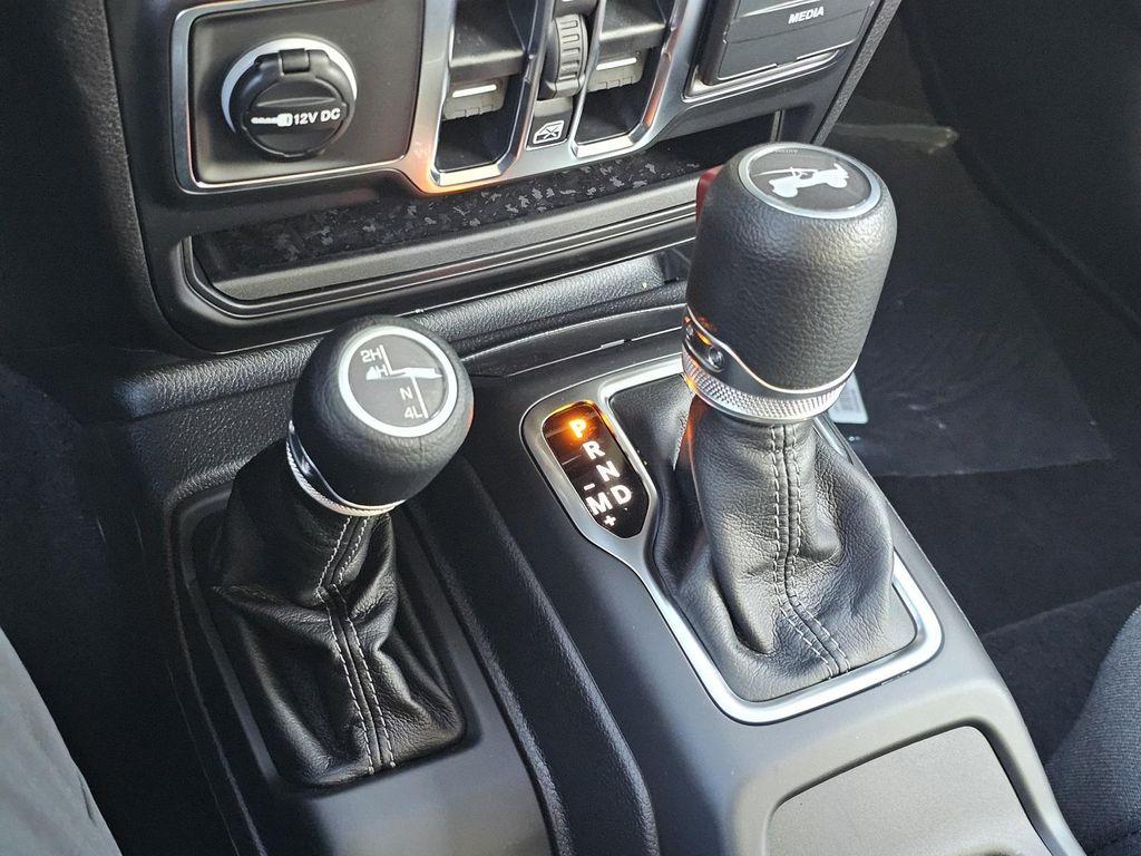 new 2025 Jeep Wrangler car, priced at $41,680