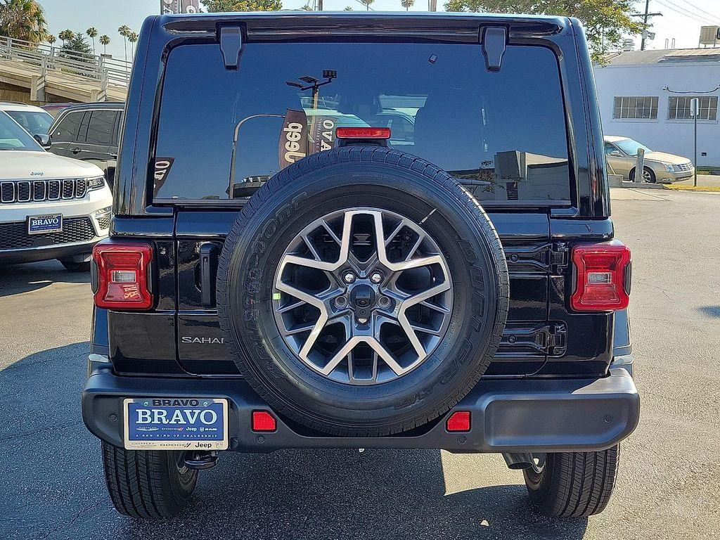 new 2025 Jeep Wrangler car, priced at $45,995
