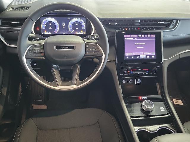 new 2025 Jeep Grand Cherokee L car, priced at $31,895