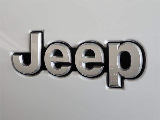new 2025 Jeep Grand Cherokee L car, priced at $31,895