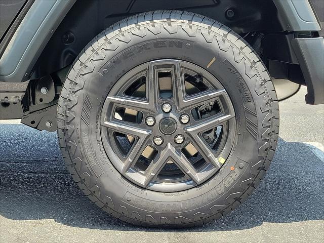 new 2025 Jeep Wrangler car, priced at $41,139