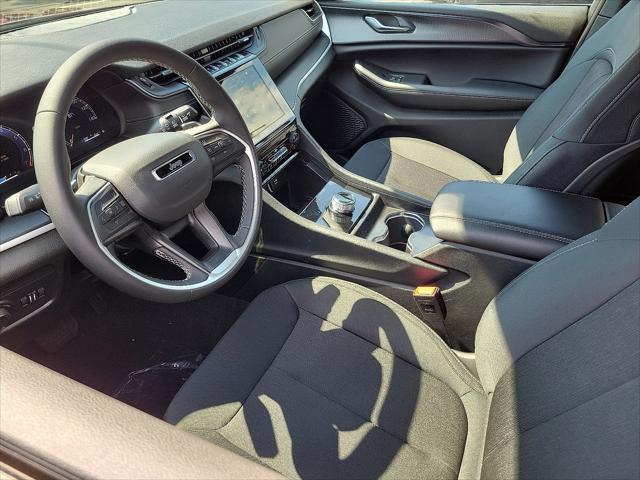 new 2025 Jeep Grand Cherokee car, priced at $36,452