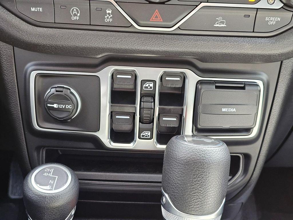new 2025 Jeep Wrangler car, priced at $38,995