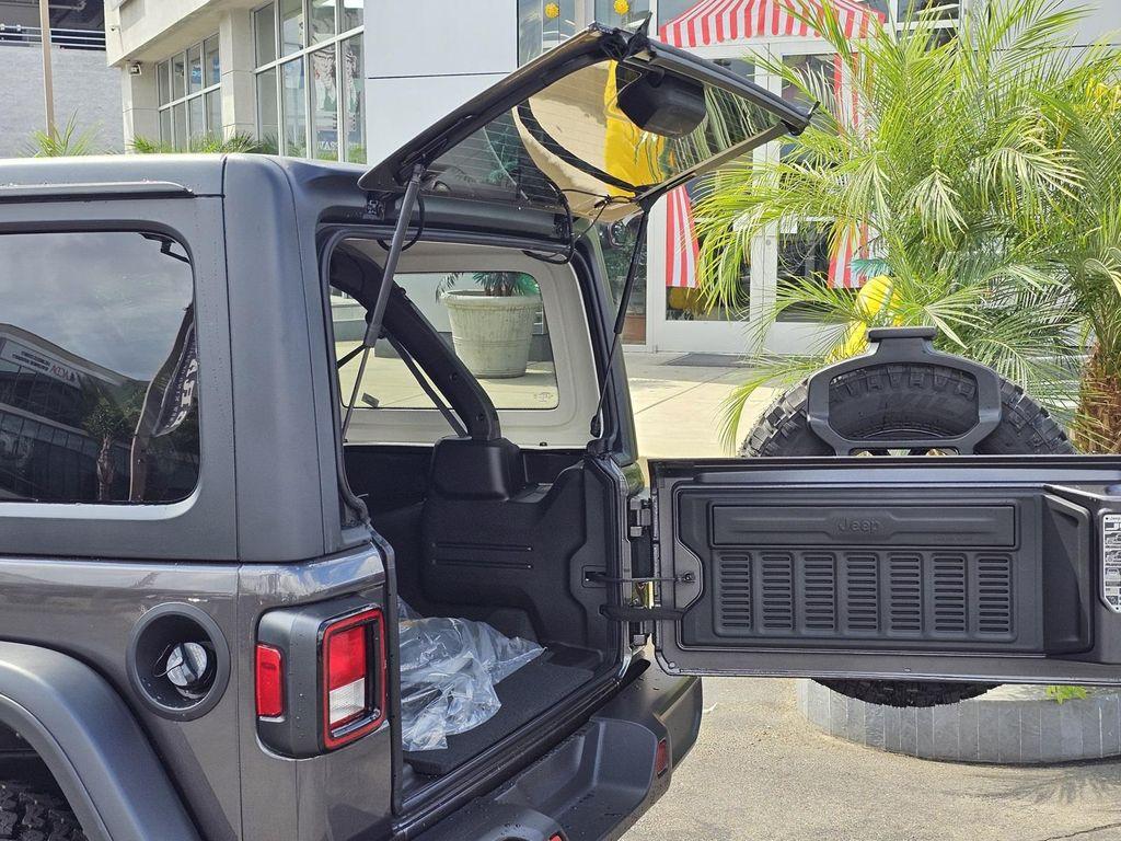 new 2025 Jeep Wrangler car, priced at $41,995