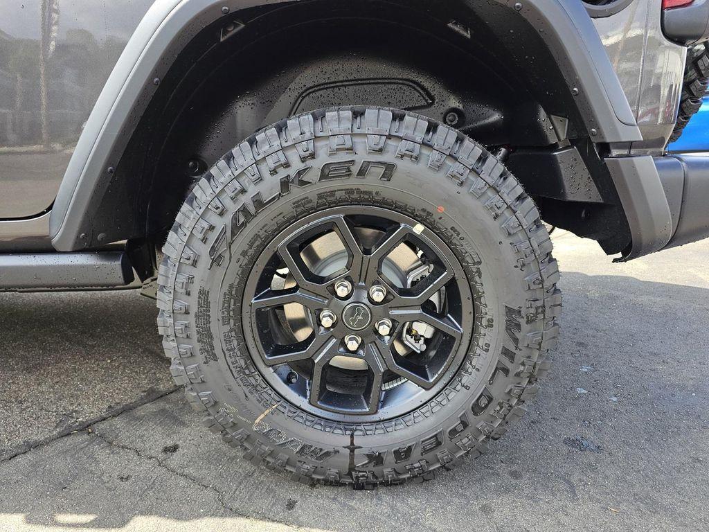 new 2025 Jeep Wrangler car, priced at $41,995