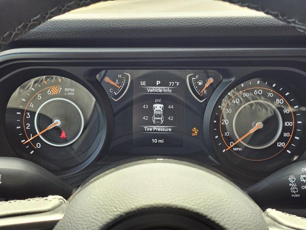 new 2025 Jeep Wrangler car, priced at $41,680