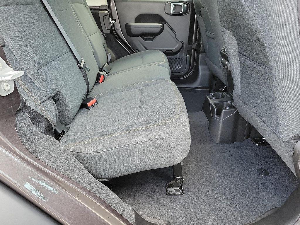 new 2025 Jeep Wrangler car, priced at $36,979