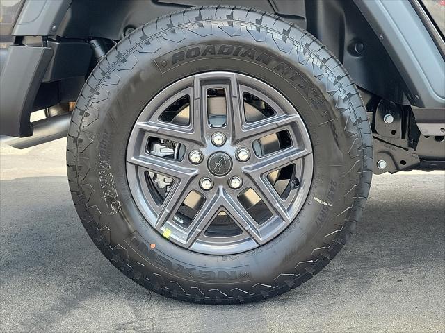new 2025 Jeep Wrangler car, priced at $41,139