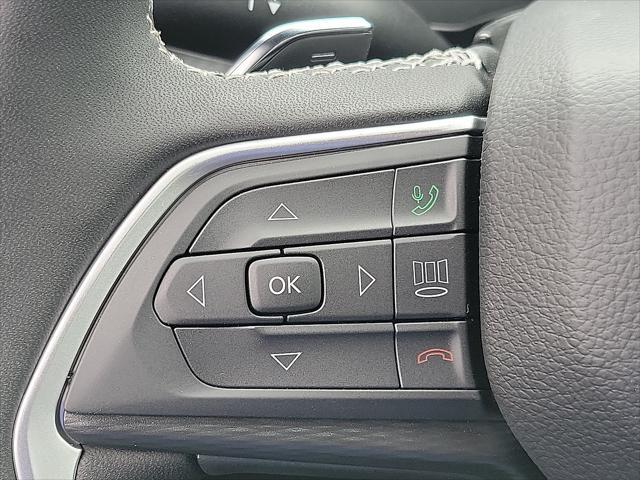 new 2025 Jeep Grand Cherokee car, priced at $38,334