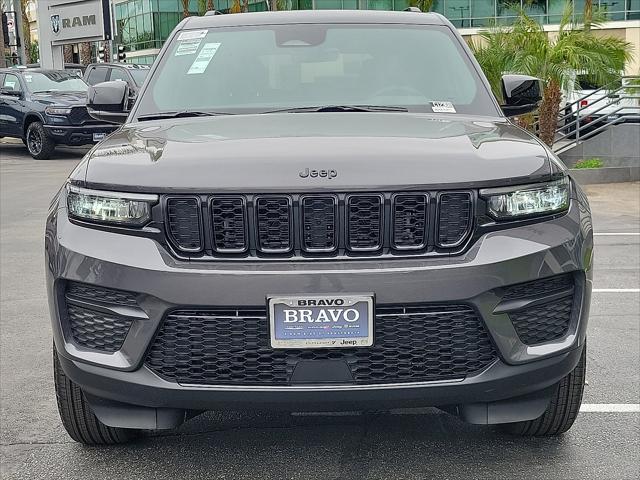 new 2025 Jeep Grand Cherokee car, priced at $38,334