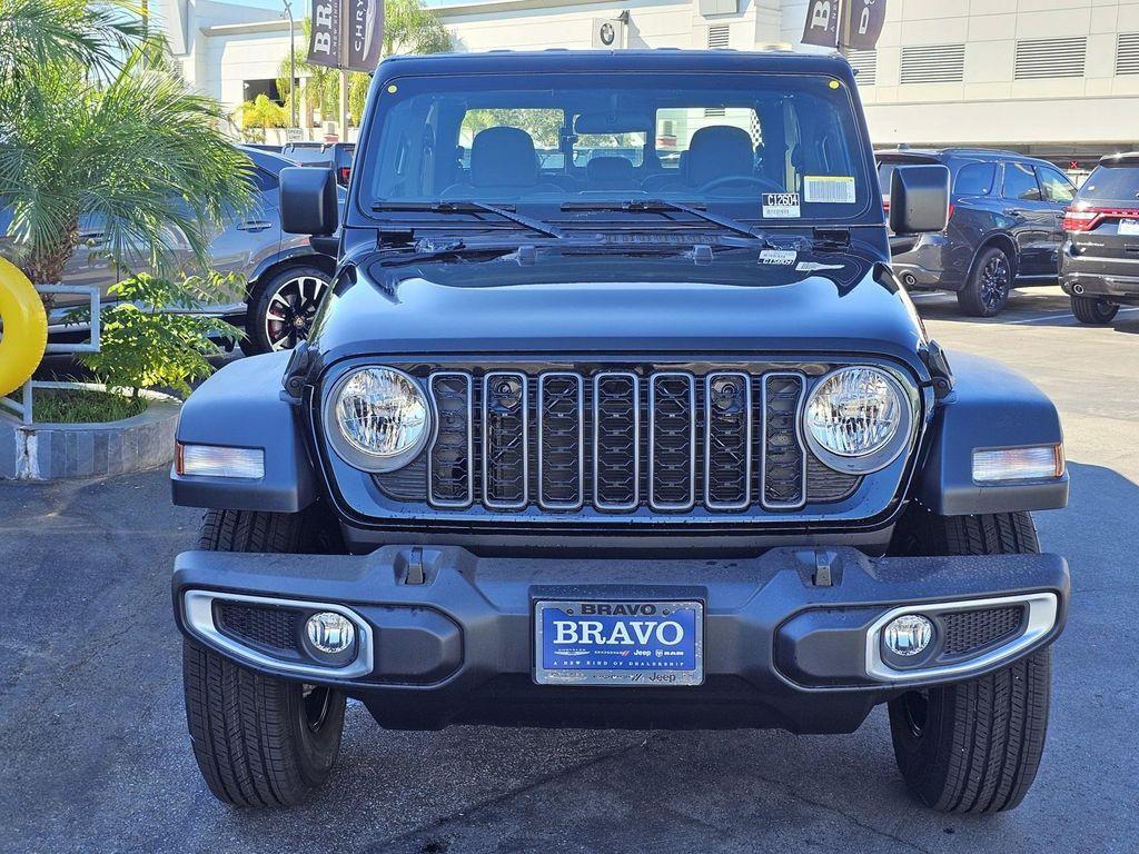 new 2025 Jeep Gladiator car, priced at $38,135