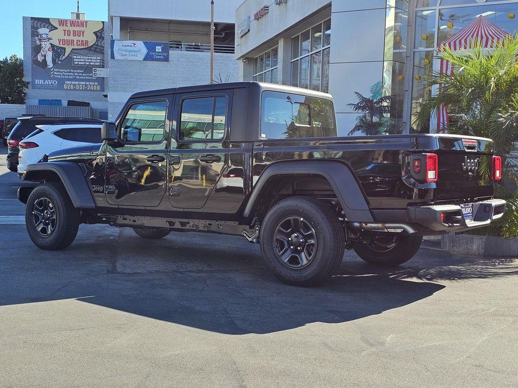 new 2025 Jeep Gladiator car, priced at $38,135