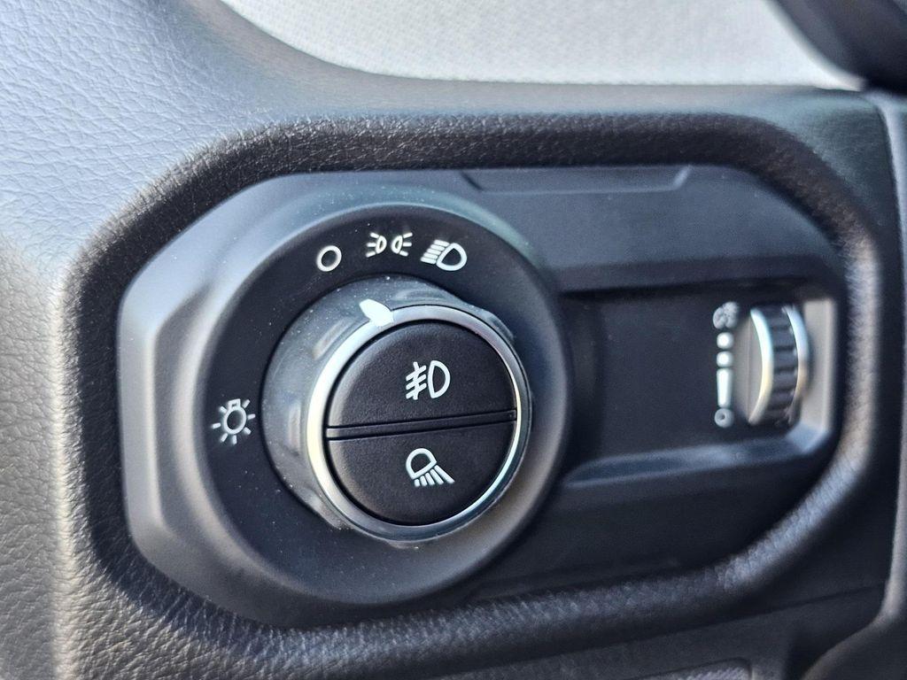 new 2025 Jeep Gladiator car, priced at $38,135