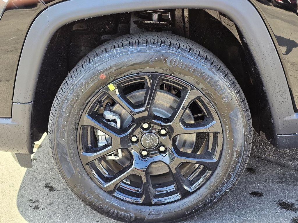 new 2026 Jeep Compass car, priced at $26,995