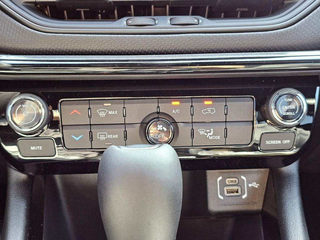 new 2026 Jeep Compass car, priced at $26,995