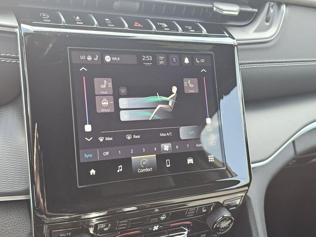 new 2025 Jeep Grand Cherokee car, priced at $34,995