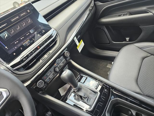 new 2025 Jeep Compass car, priced at $27,395