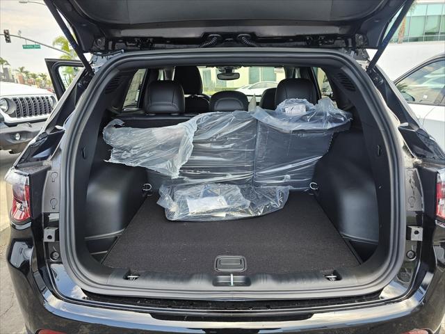 new 2025 Jeep Compass car, priced at $27,395